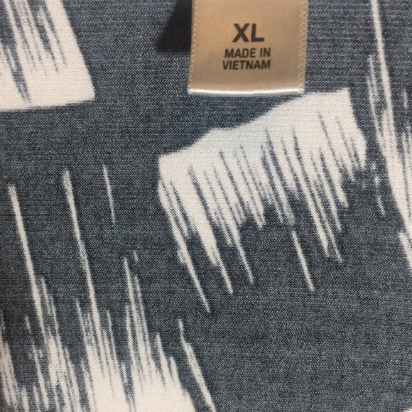 WORTHINGTON Abstract Brush Stroke Design Poly Jersey Knit Scoop Neck w/Gathering - Picture 15 of 16